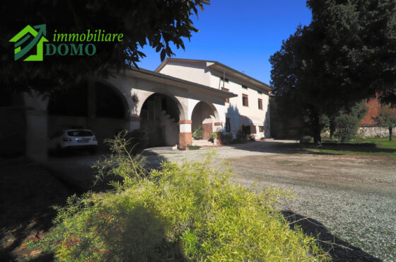 Affascinante rustico di campagna con ampio parco privato a Molina di Malo