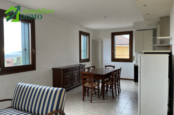 SANTORSO: BICAMERE AL SECONDO PIANO CON ASCENSORE E POSTO AUTO